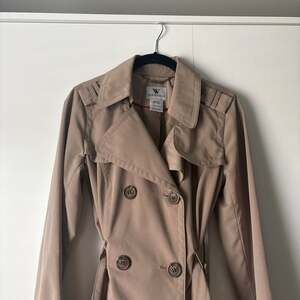 Worthington Medium Women Double Breasted Trench Coat Jacket Cream Khaki